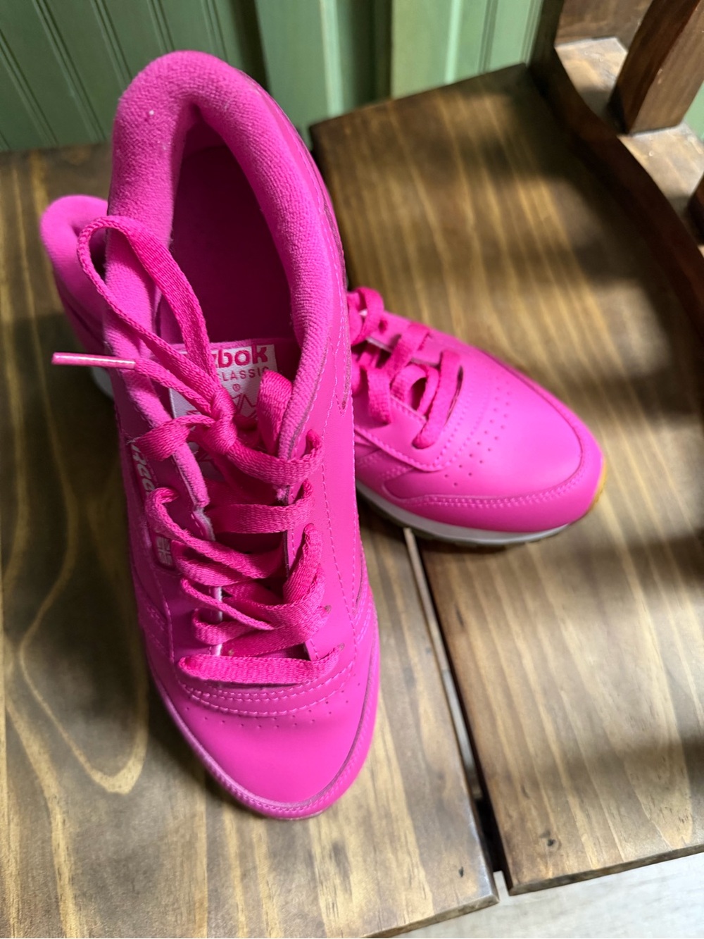 Reebok women’s Hot Pink Classic Sneaker